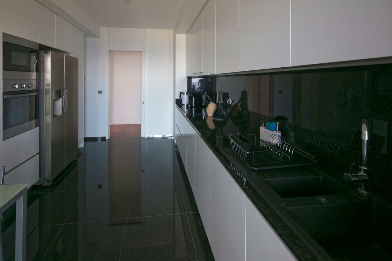 Spacious Luxury Holiday Apartment With A Great View, Funchal, Free Wifi And Parking Bagian luar foto