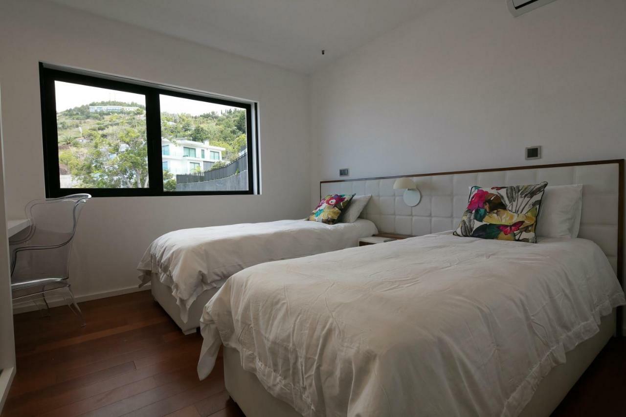 Spacious Luxury Holiday Apartment With A Great View, Funchal, Free Wifi And Parking Bagian luar foto