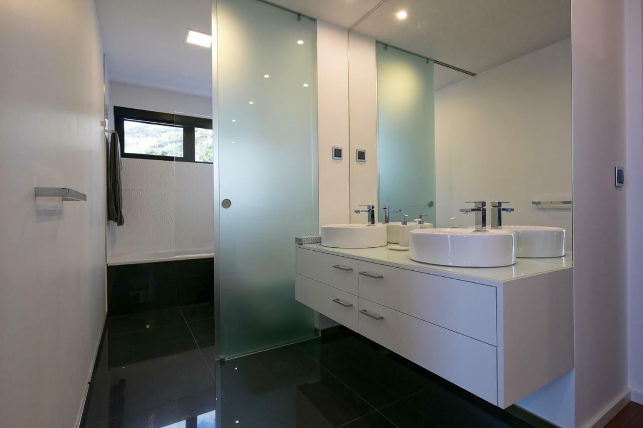 Spacious Luxury Holiday Apartment With A Great View, Funchal, Free Wifi And Parking Bagian luar foto